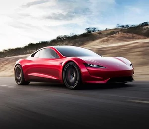 Tesla Roadster : la sportive électrique ne devrait pas débarquer avant 2022